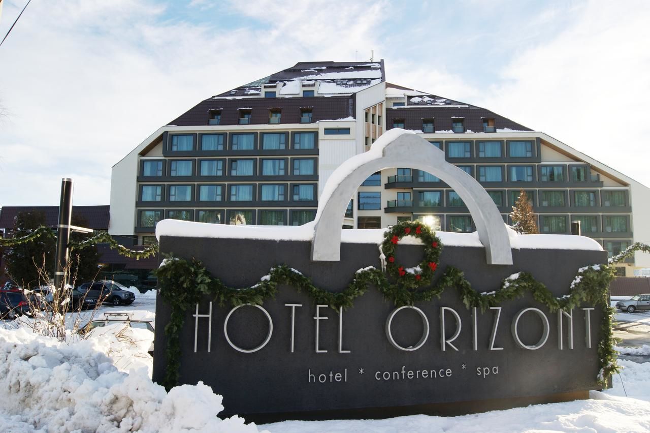 Отель Hotel Orizont Предял-10